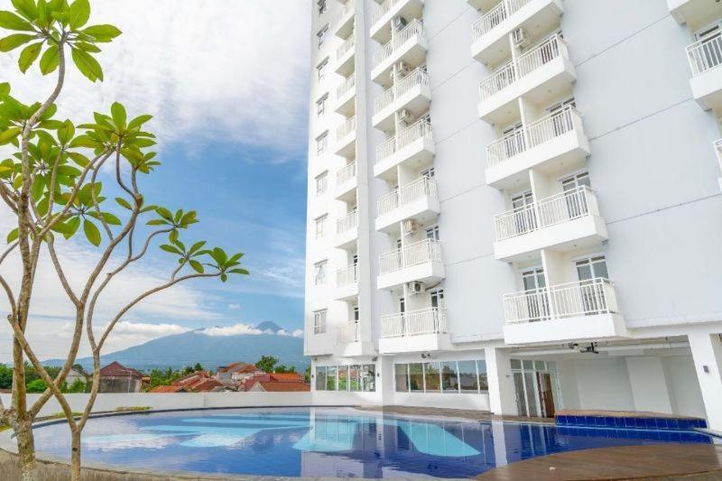 Jasmin Park Apartemen By Fix'S Room Kedungbadak Экстерьер фото